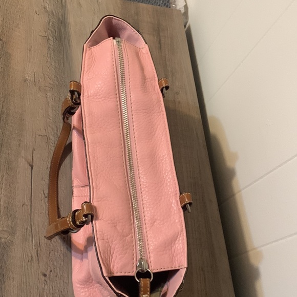 Coach Chelsea pink pebbled leather shoulder bag - Picture 10 of 10